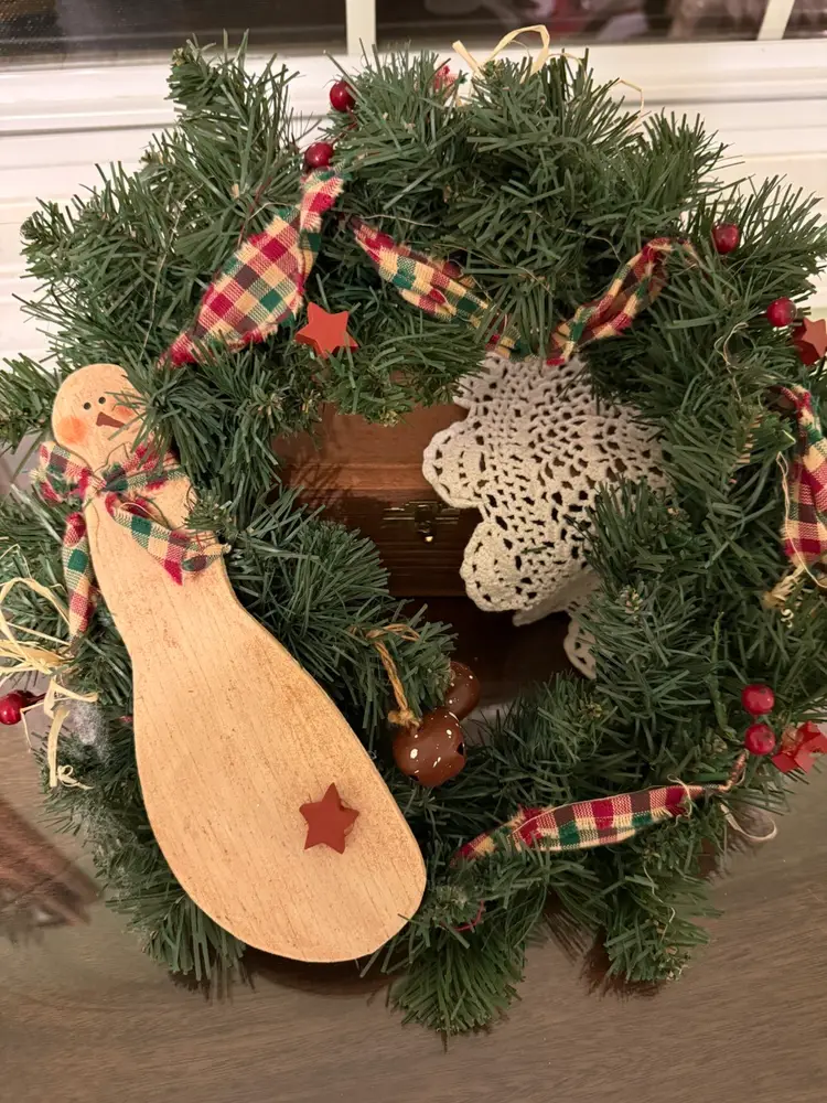 Vintage Christmas Wreath Primitive Wooden Snowman Country Farmhouse 12” Round