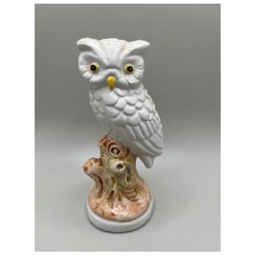 Vintage White Porcelain Owl Figurine on Tree Stump ~ Made In Italy ~ Detailed Design ~ 4.5 inches tall