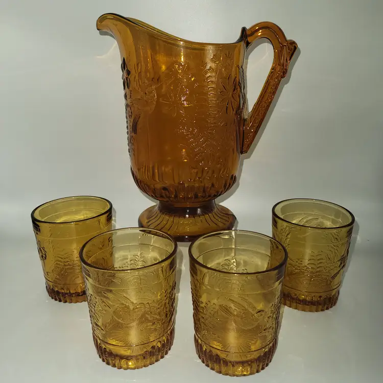 Antique EAPG Hummingbird Amber Pitcher and 4 glasses, Co-Operative Glass, CIRCA 1890