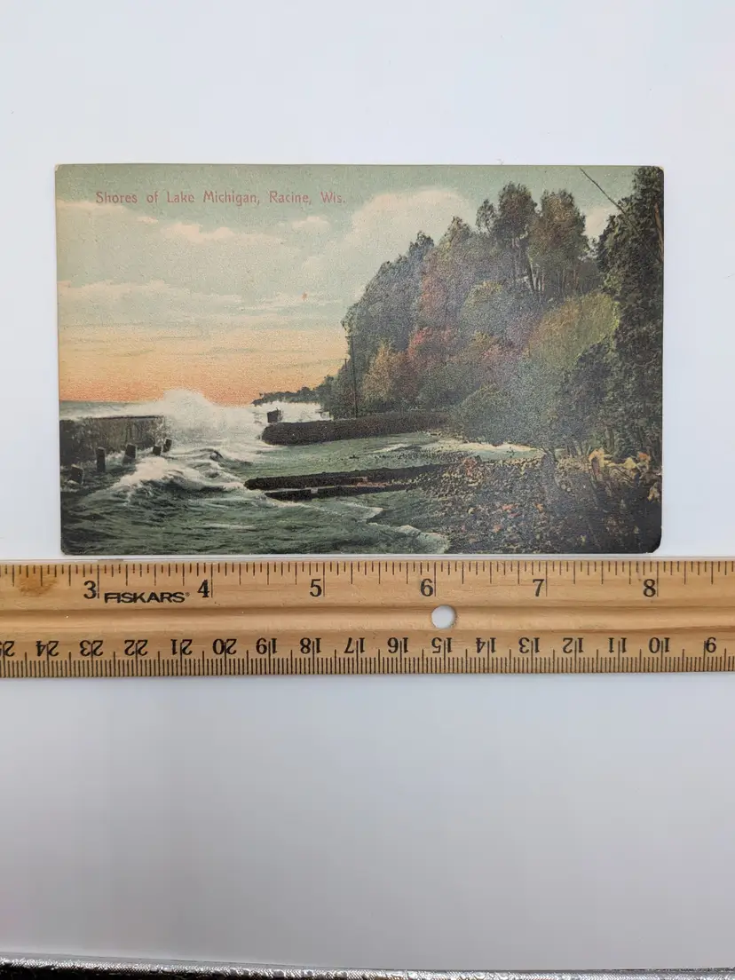 E55. ANTIQUE POSTCARD POSTMARKED 1910? GREEN 1¢ STAMP SHORES OF LAKE MICHIGAN RACINE, WI