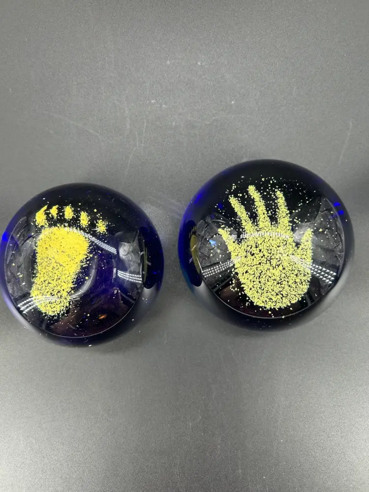 HANDMADE ART GLASS PAPERWEIGHT WITH GLITTERY HANDPRINT AND FOOTPRINT