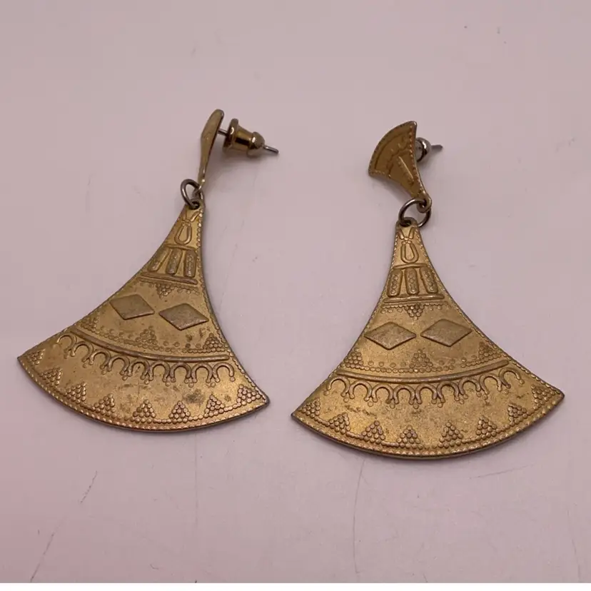 MANIC Lotus Flower Pierced Earrings 2β Gold Tone Egyptian Revival