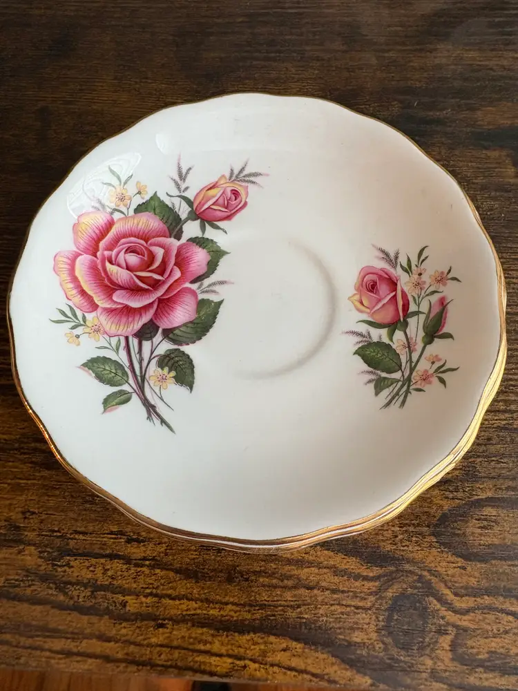 VINTAGE COLCLOUGH PINK FLORAL PATTERN BONE CHINA SAUCER