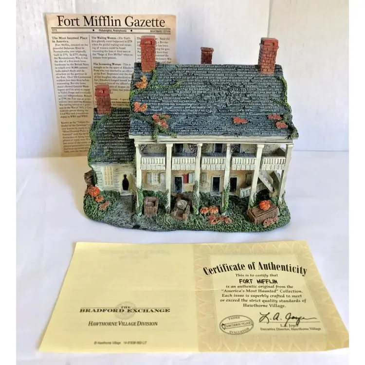 Bradford Exchange Fort Mifflin House America's Most Haunted New COA Story Card New in the Box
