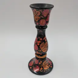 Candlestick Holder with Berries & Leaves