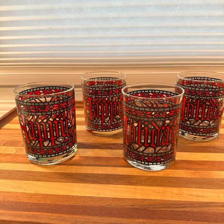 Beautiful Set of 4 vintage "Happy Holidays" glasses by Houze Glass Co.