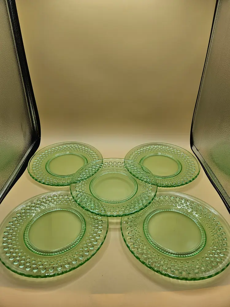 5 LE SMITH Lime Green Glass Hobnail 7.75" Salad Plates 1960s Dessert Dishes