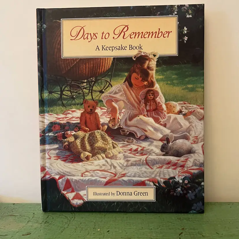 Days to Remember: A Keepsake Book- Birthdays, Anniversaries, Special Occasions. 1995 Donna Green. Unused