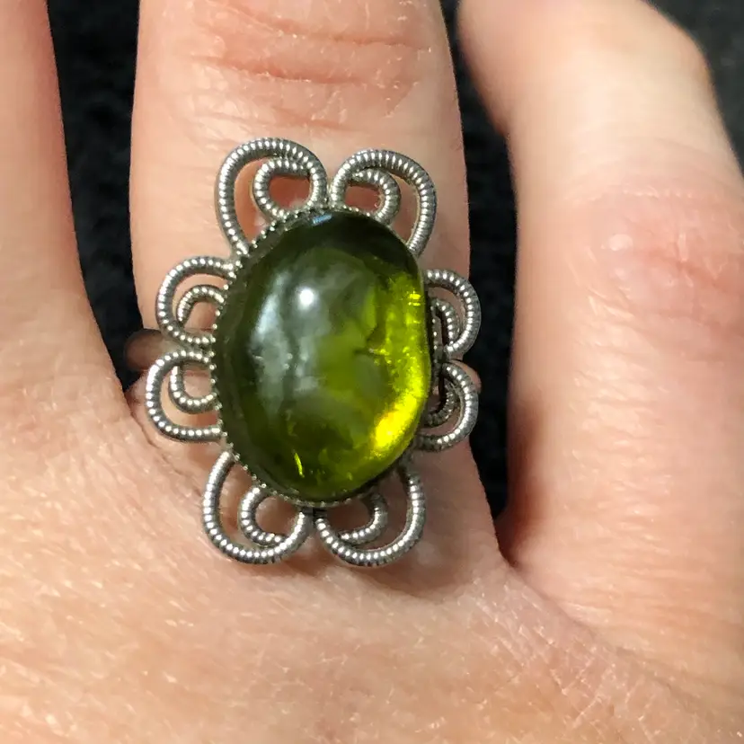 Vintage Size 7 Silver-Tone Groovy Ring with Cabochon Green Stone