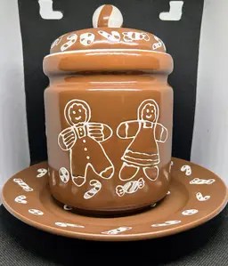 Ceramic Gingerbread Couple Cookie Treat Jar with Cookie Plate Christmas