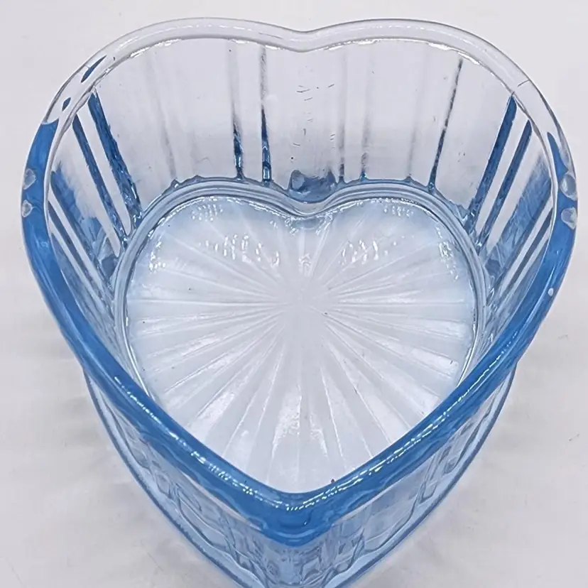 Indiana Glass Home Harmonies Azure Blue Valentine's Day Heart Shaped Bowl NWOB