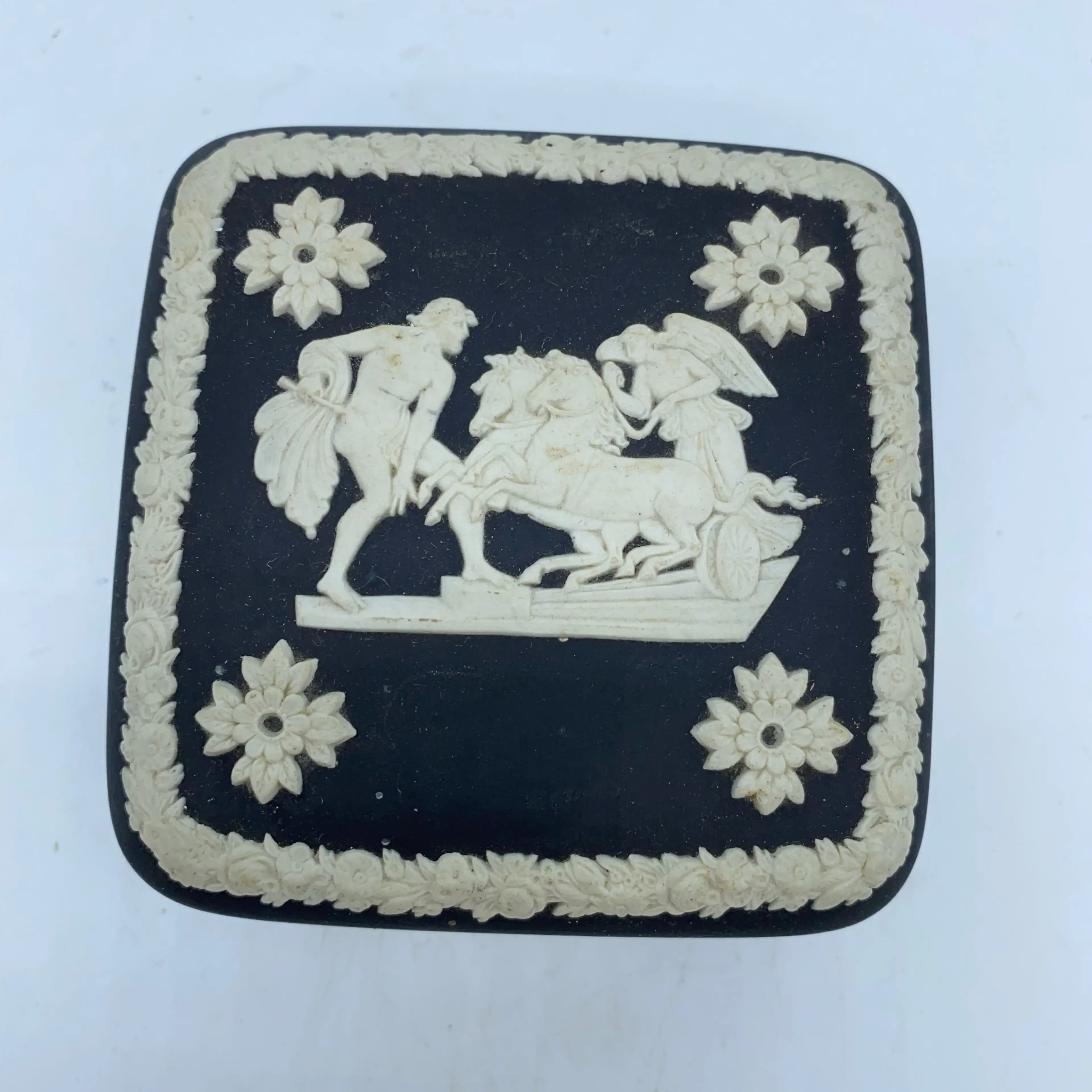 Image 2 of 9