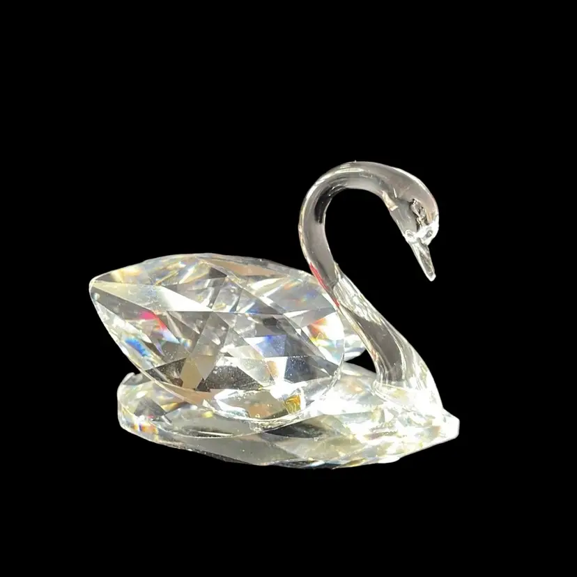 Retired Swarovski Crystal Medium Faceted Swan Figurine #010006 Marked
