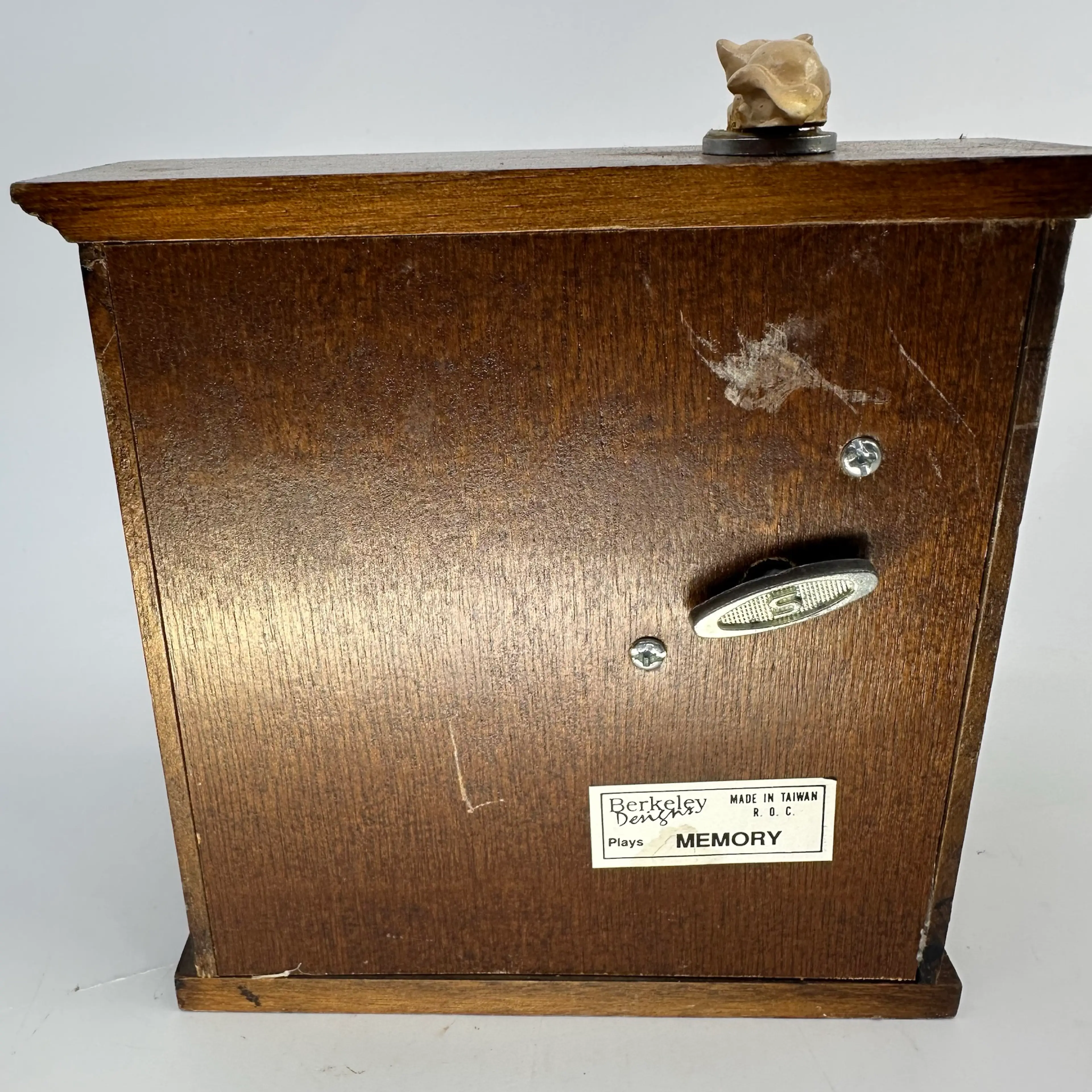 Image 4 of 4