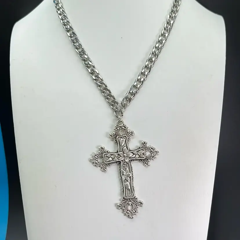 Gorgeous Easter Cross Necklace, Cuban Link 18” Long