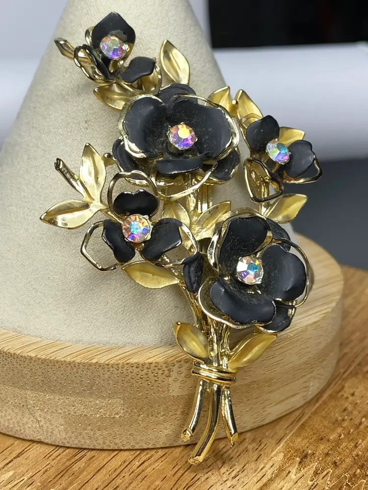 Coro Floral Bouquet Brooch Aurora Borealis Rhinestones Black Enamel Flowers
