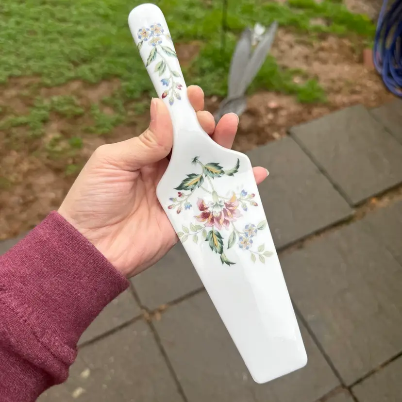 Andrea By Sadek Japan Vintage Cottagecore Boho Pie Cake Server Display Floral