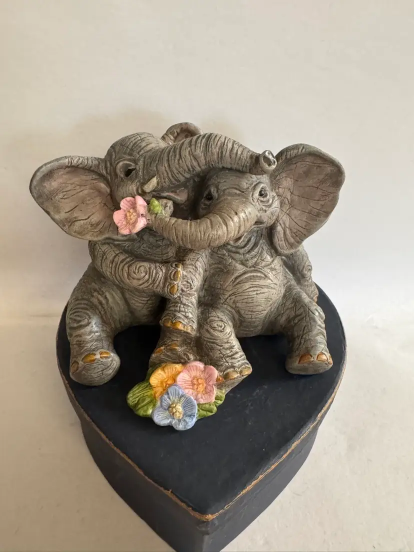 Lenox Elephant Sweethearts, 3.5” Tall