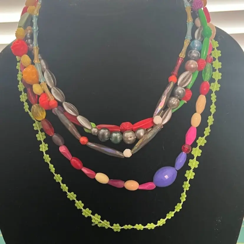 5 Strands Of Vintage Plastic Mardi Gras Beads