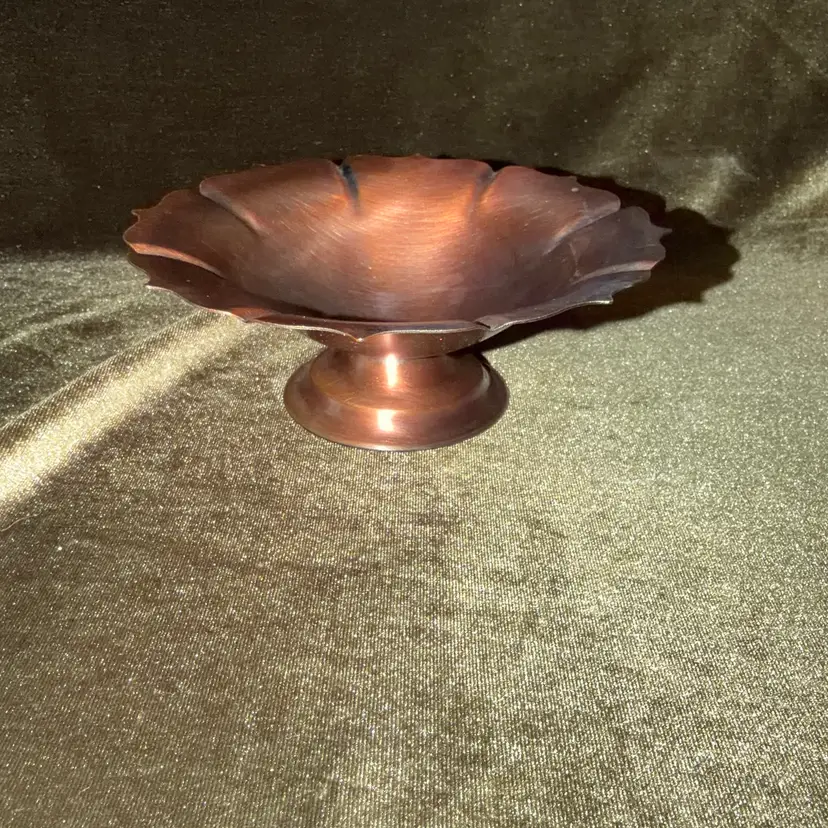 Vintage Scalloped Copper Bowl Coppercraft Guild Footed Pedestal Candy Dish 6x2"