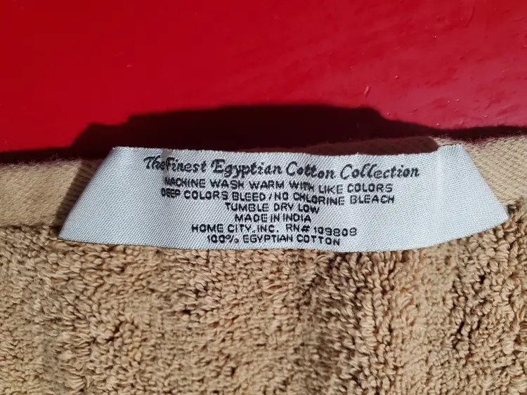 28" x 19" Thick Bathroom Hand Towel