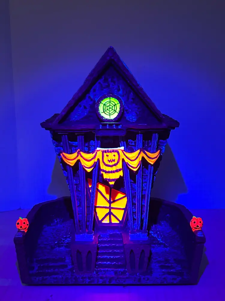 Hawthorne Village Nightmare Before Christmas “Town Hall” Black Light Collection