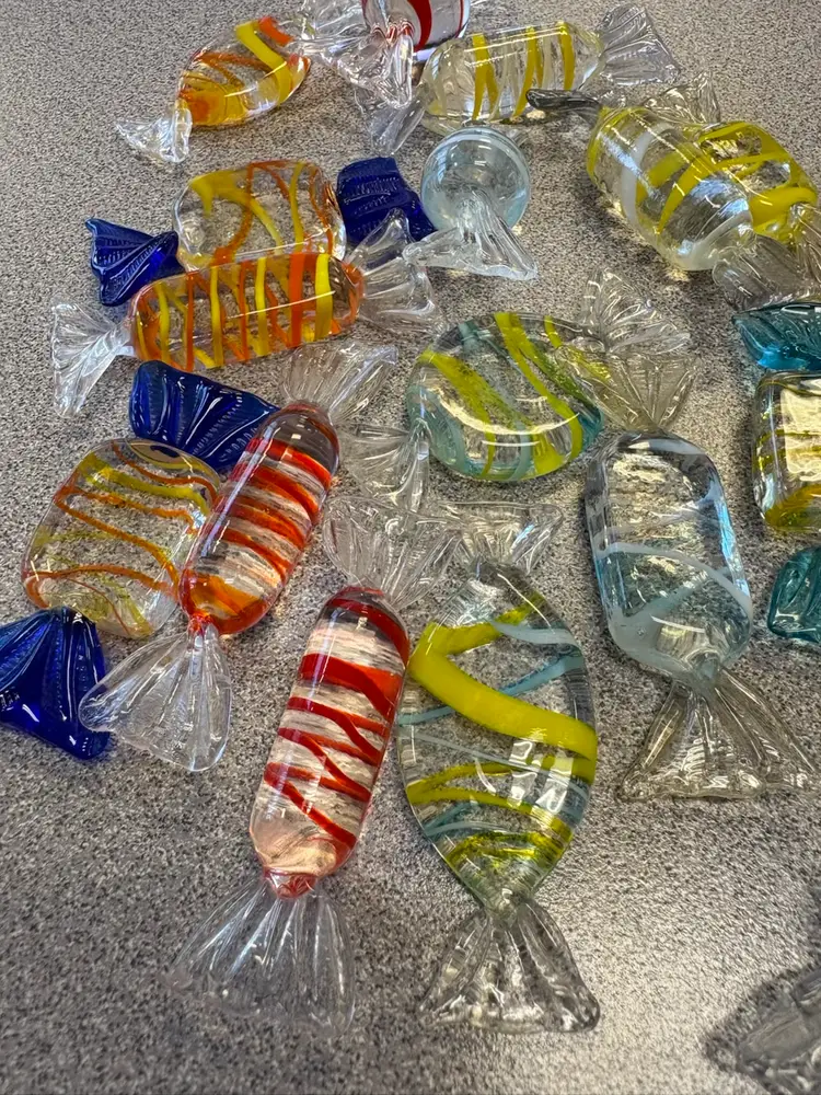 Vintage Decorative Art Glass Candy Set Of 17