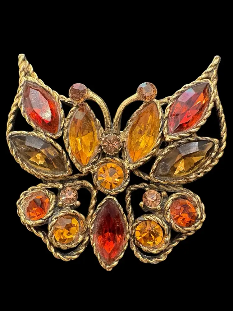 #01 130. Vintage Amber/Root Beer Faceted Glass Butterfly Brooch And Clip Earring Set