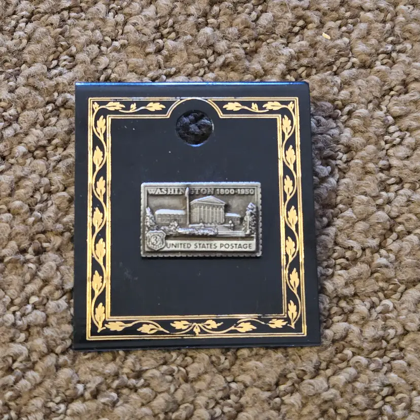Souvenir 3c Stamp Commemorative Lapel Pin Pewter Washington DC National Capitol