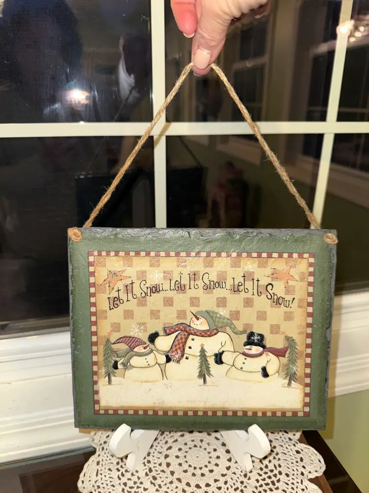 Hand Painted artwork; Wall Hanging primitive snowman "let it snow" plaque