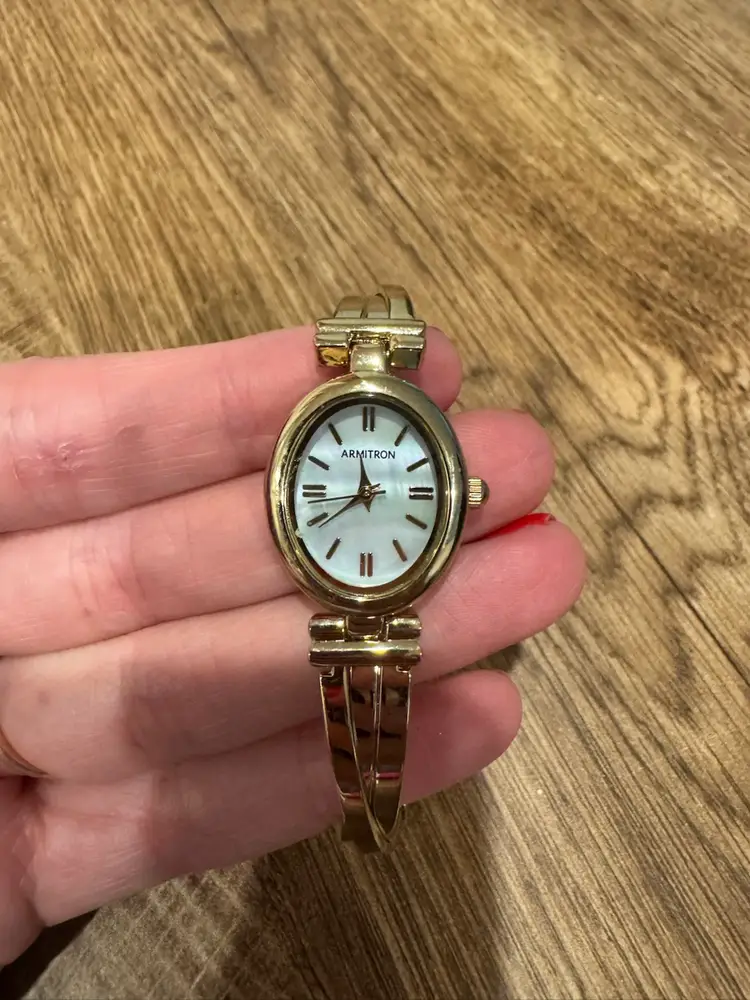 Armitron Women 75-5325Gp Fashion Pave Gold Tone Oval Quartz Analog 19mm Watch 7"