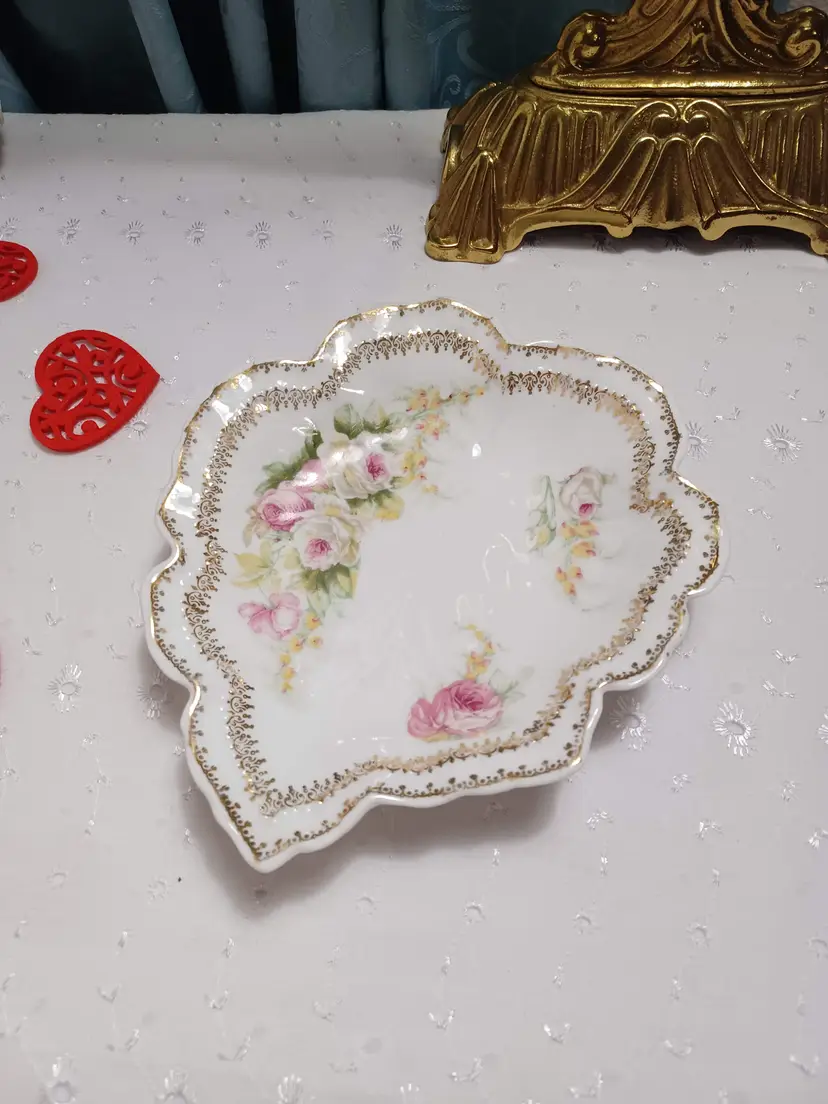 Porcelain Royal O & EG Austria leaf shape candy dish