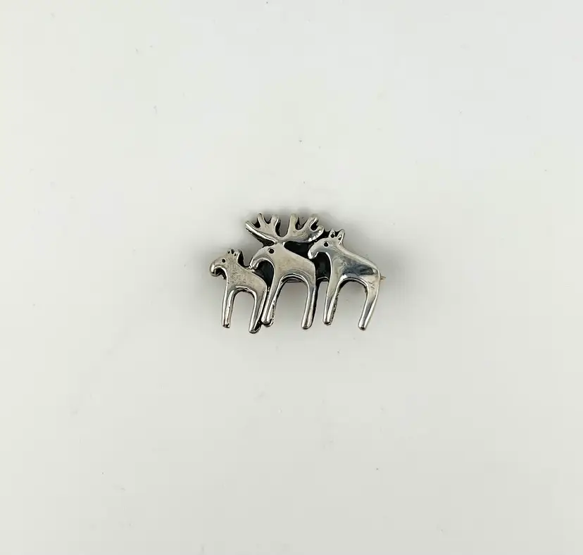 Vintage Signed Sterling Silver Moose Family Brooch 1.5”x 1”
