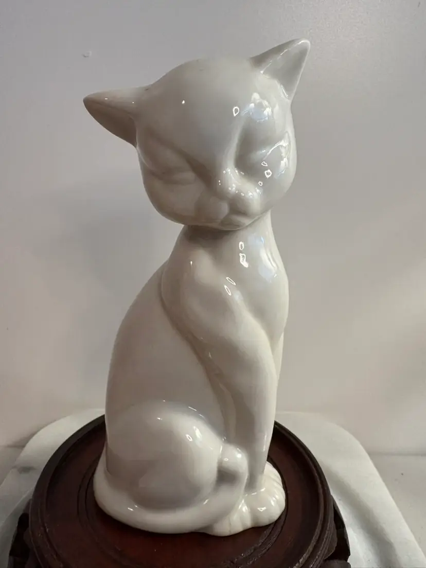 Mid Century Modern White Ceramic Cat Figurine