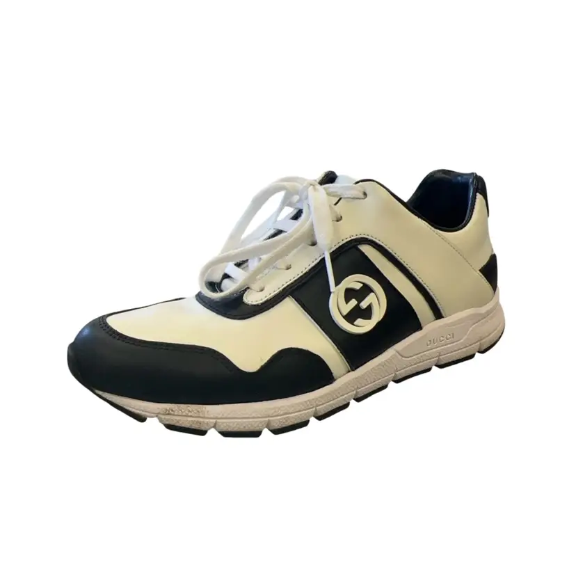 Gucci Black & White Leather  Interlocking  G Sneaker SZ 36.5