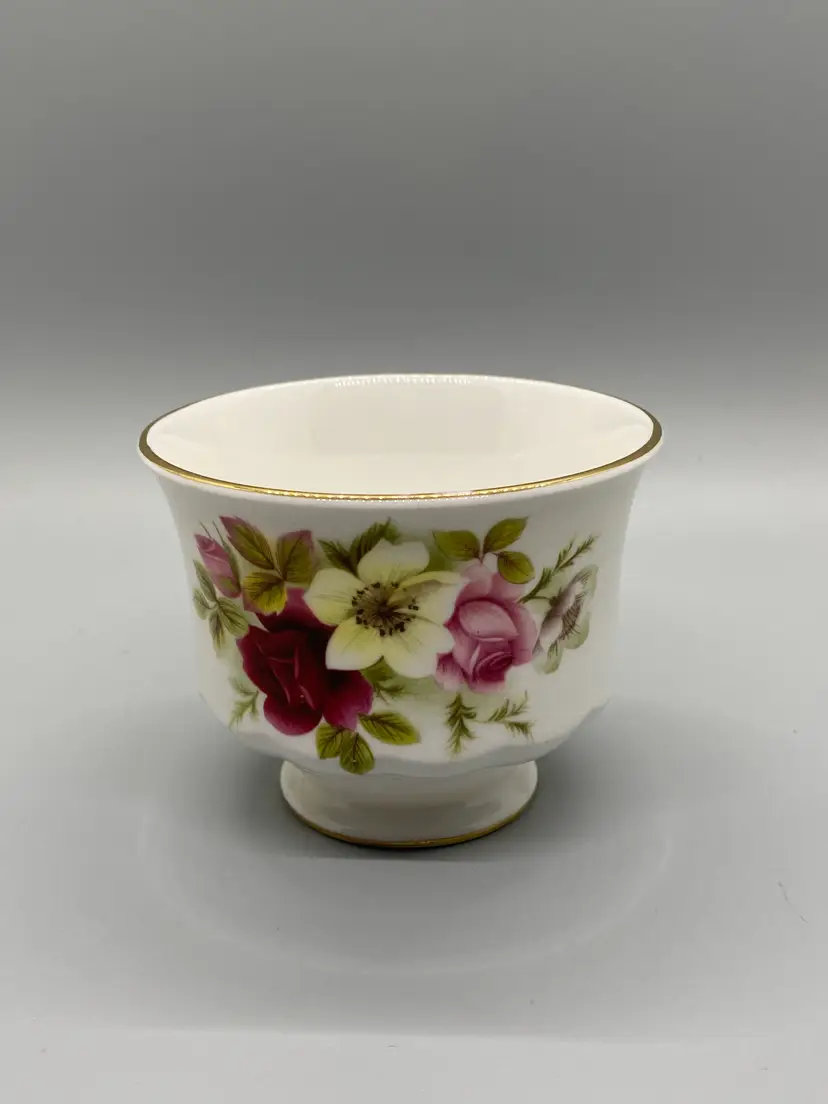 Vintage Queen Anne Hand Painted Rose Bouquet Pedestal Open Sugar C 37 1