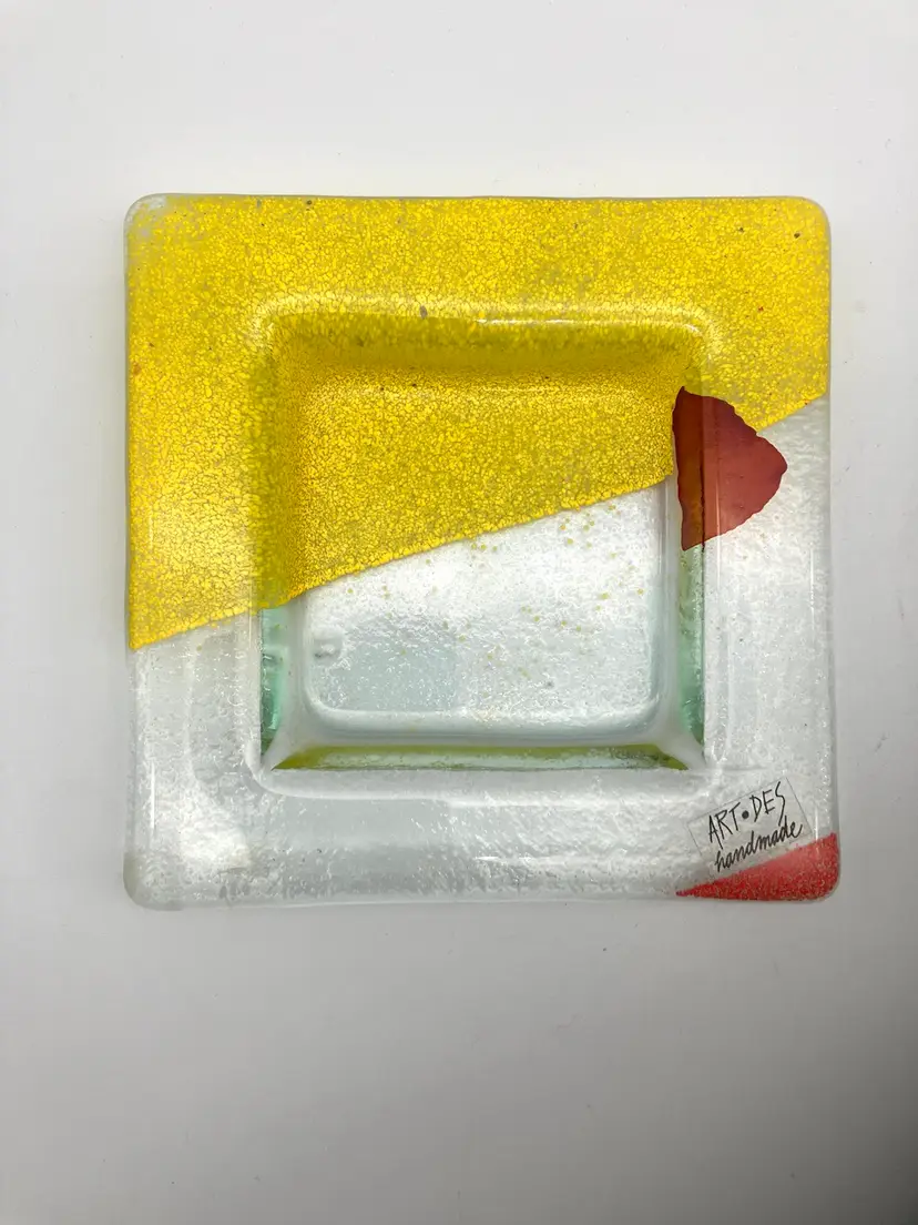 BIN - Contemporary Art-Des Fused Art Glass Trinket Dish Made In Slovakia 5”