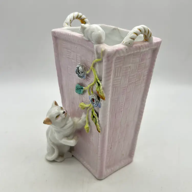Vtg Porcelain Cat Mouse Floral Flower Vase