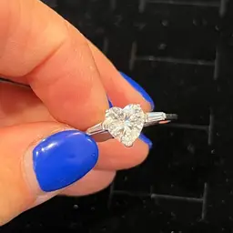 Sz 8 .925 Sterling Silver Ring