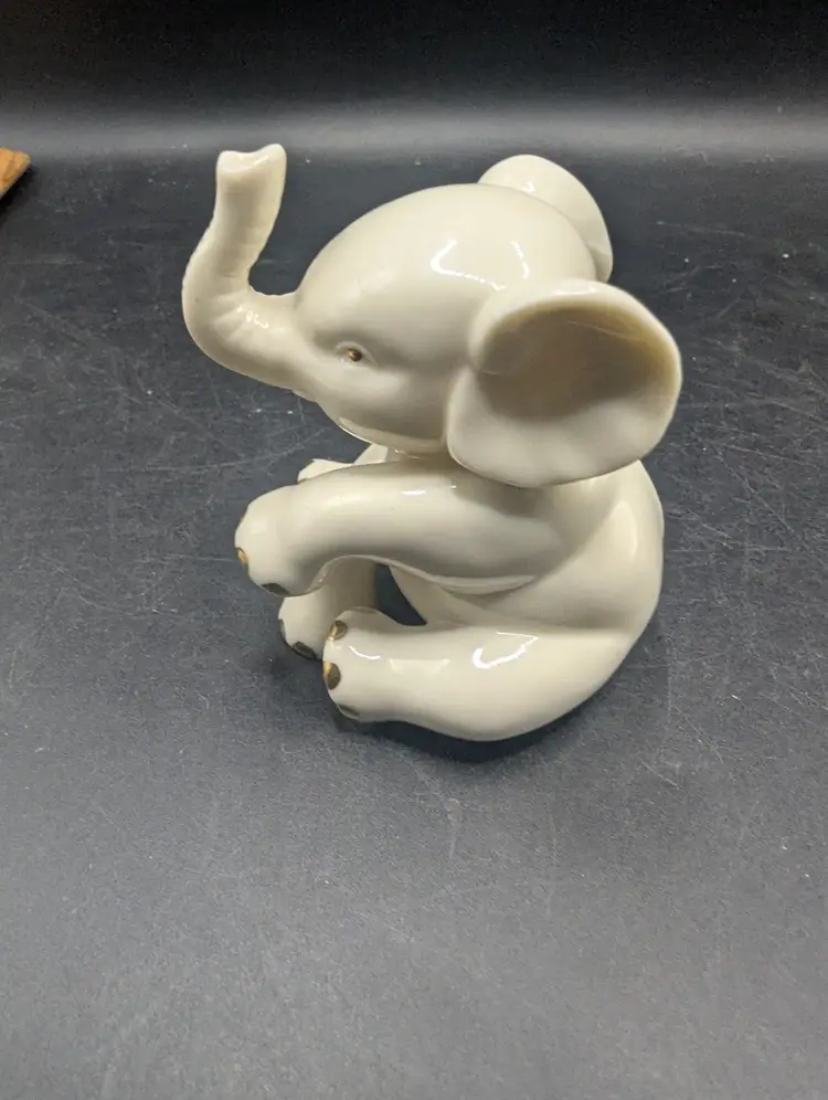 Vintage Lenox Elephant Ivory Porcelain With Gold Trim Animal Figurine 2.75" Tall