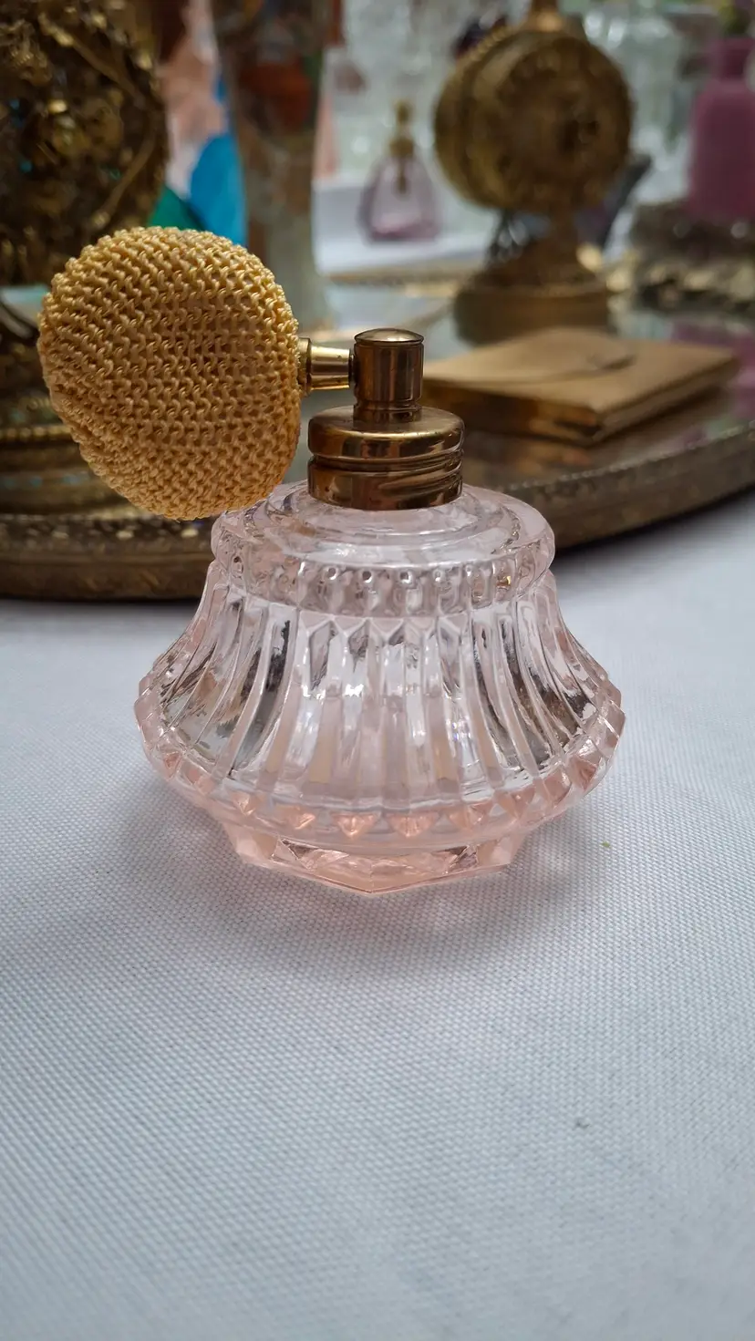 114 Pink Depression Glass Perfume Atomizer w/ Bulb – Vintage Vanity Bottle