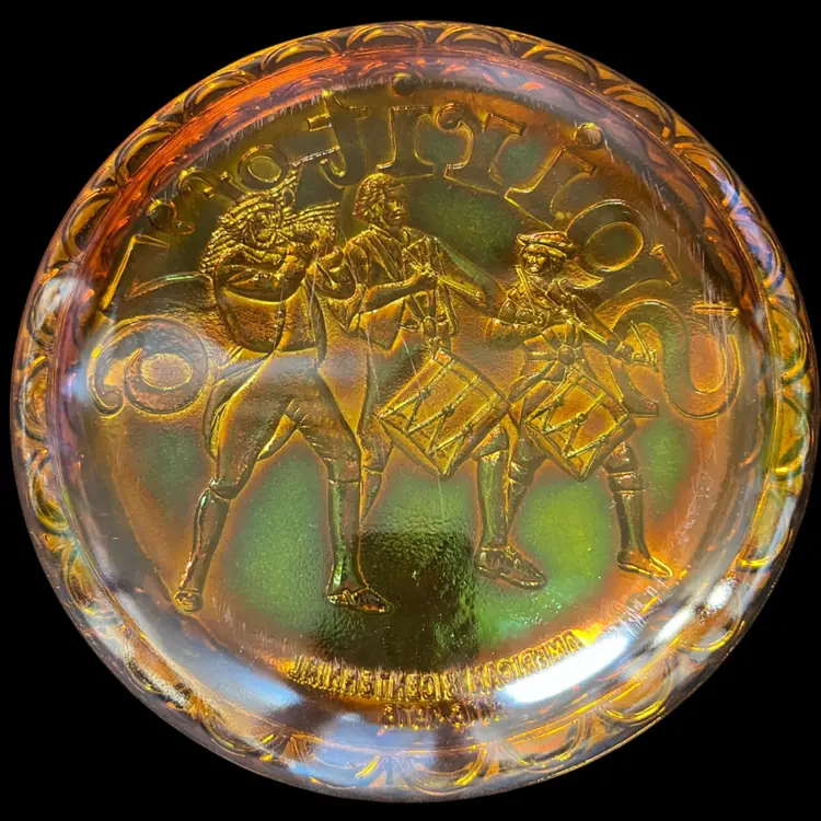 Indiana Glass "Spirit of '76" American Bicentennial Marigold Carnival Glass 8" Diameter Plate