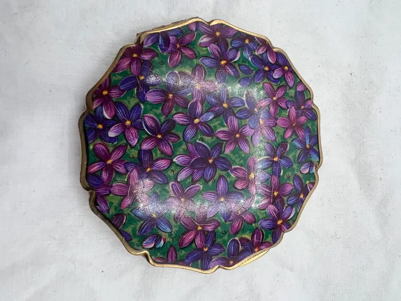 VTG Stratton Purple Violets Compact