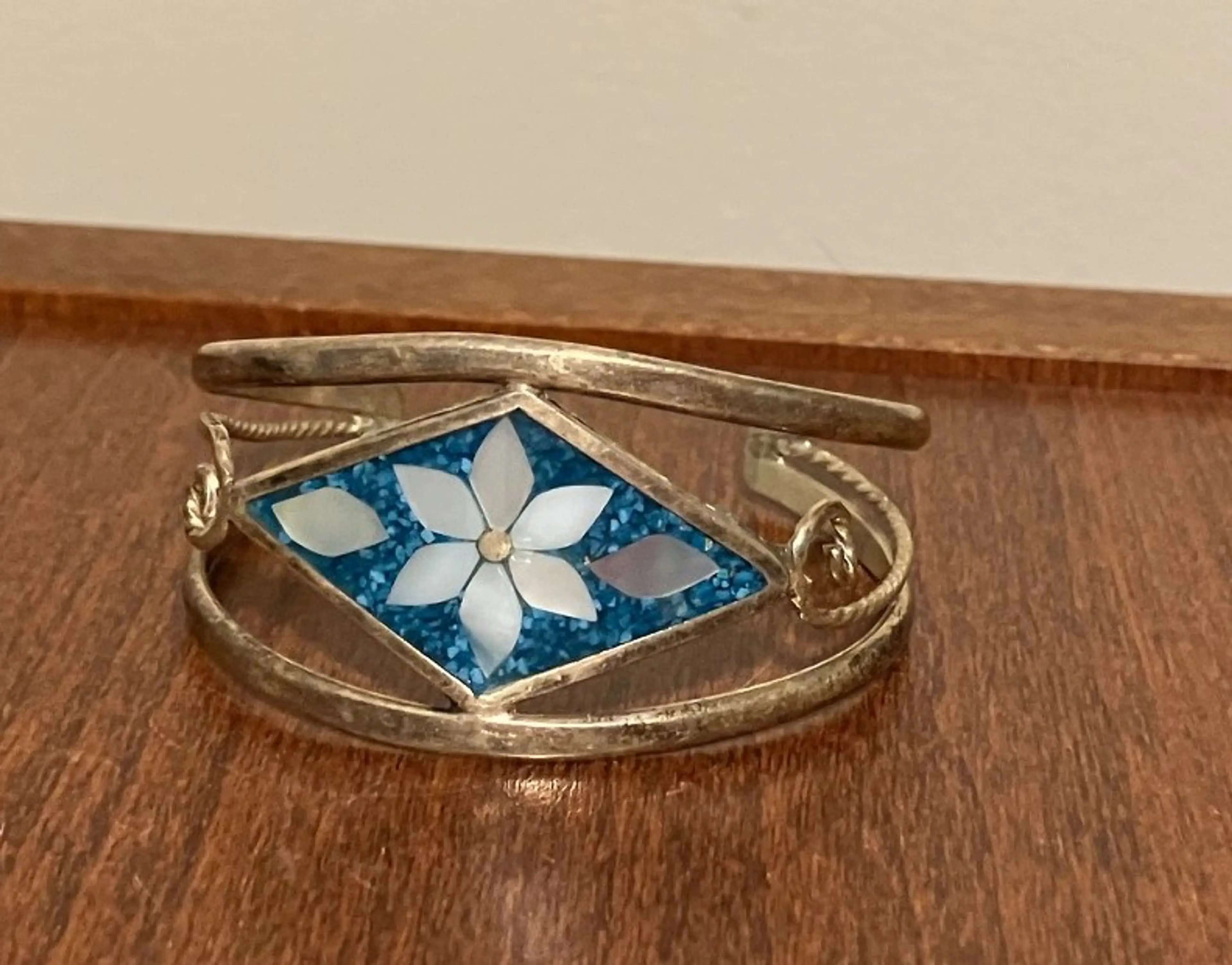 Image 1 of 8