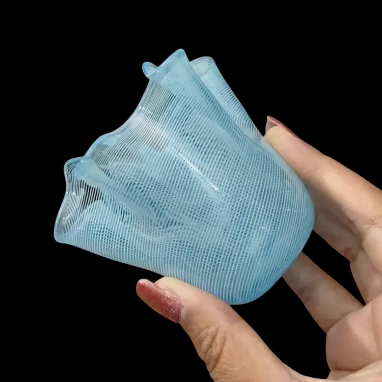 Vintage Murano Handkerchief Vase – Filigrana Fazzoletto – Handmade Italian Art Glass by Fratelli Toso 1950s