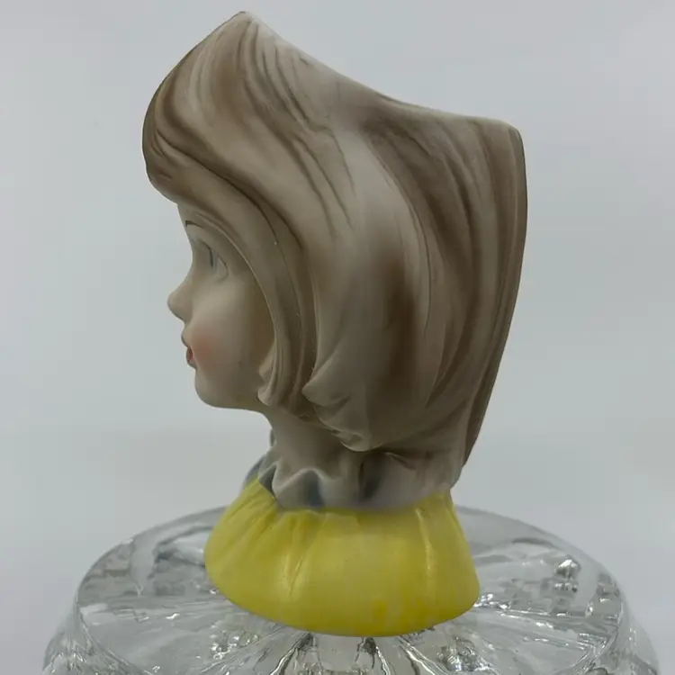 HTF Inarco Ghost Sister Lady Head Vase 5.25”
