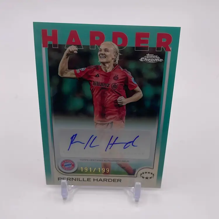 Pernille Harder Chrome Lot- Bayern Munich- Aqua auto /199, Purple refractor /75 & Purple Wave /75 - Soccer Cards