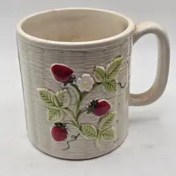 Otagiri Coffee Mug vintage strawberry raised design basket weave