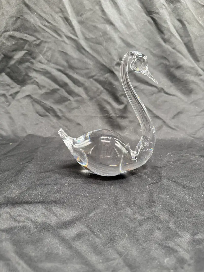 VTG Viking Glass Hand Blown Swan