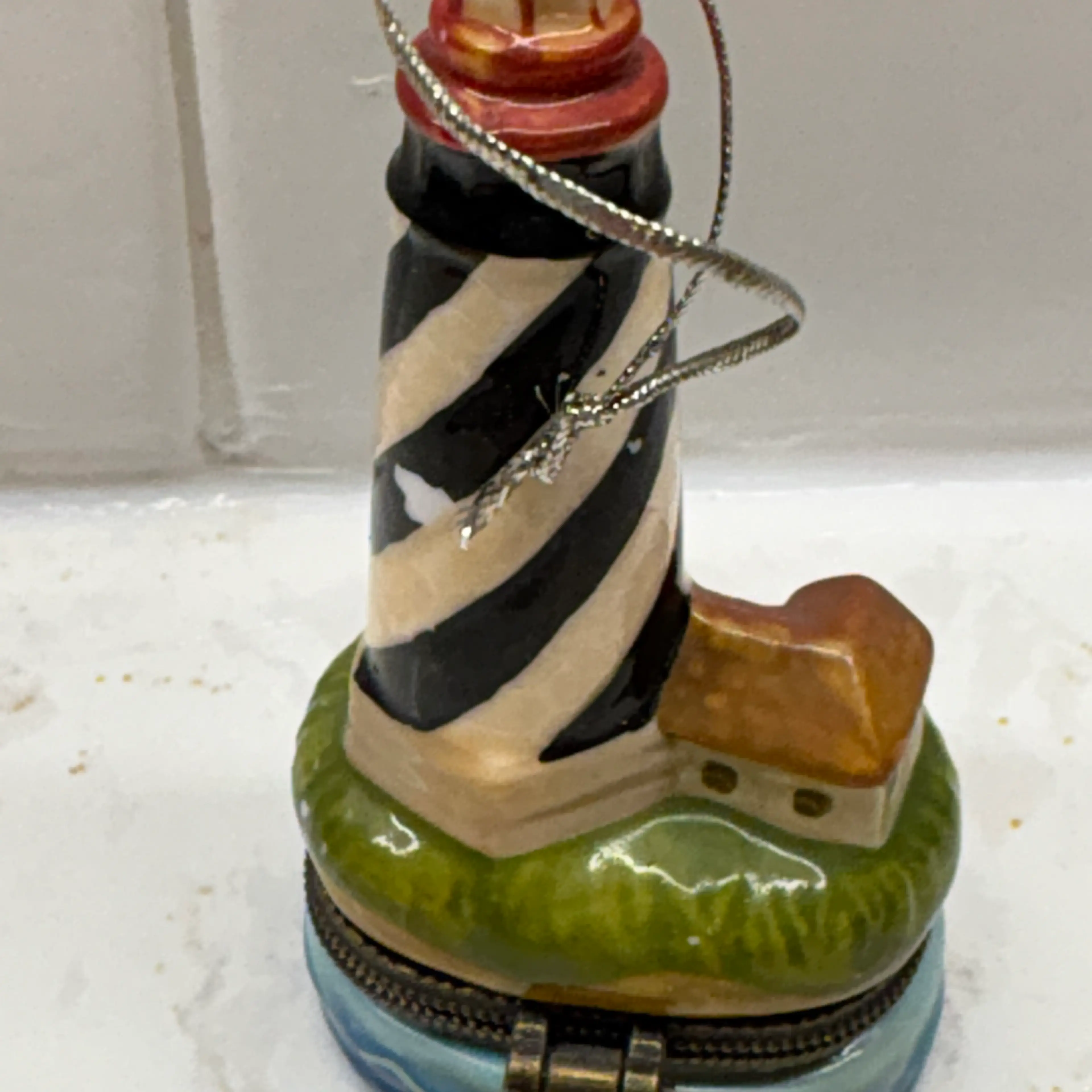 Image 3 of 4